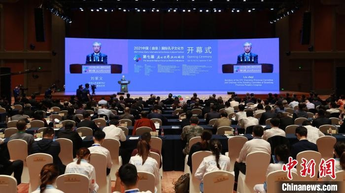 中共山東省委書記劉家義致辭。　梁犇 攝