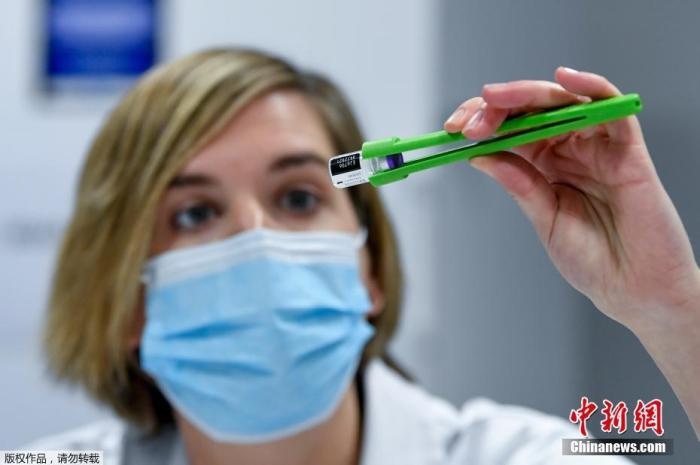 資料圖：比利時醫(yī)護人員正在準備新冠疫苗接種工作。