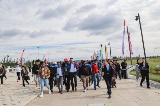 1727085385992614.png 北京大學“東方獎學金”學員參訪團訪問內蒙古(第一天)(1)114.png