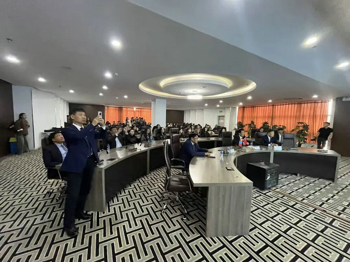 1758195864135717.jpg 蒙古3.jpg