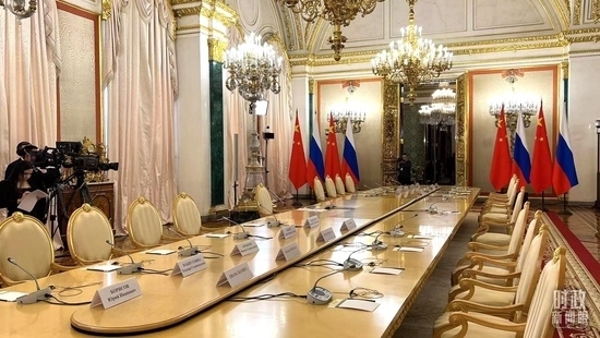 △習主席和普京總統(tǒng)舉行小范圍會談的會場。（總臺央視記者程鋮拍攝）