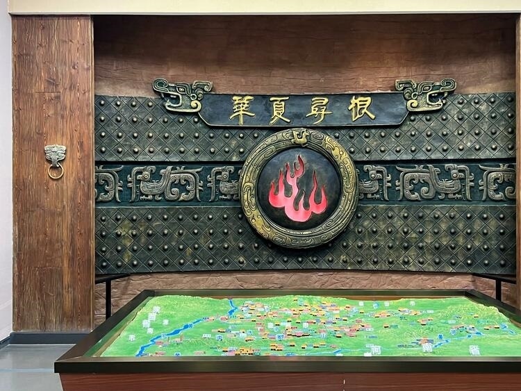 鑒往知來，跟著總書記學(xué)歷史丨走進(jìn)一座博物館，尋根五千年中華文明