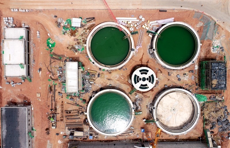 污水處理廠及水資源再生利用項(xiàng)目沉淀池。受訪者供圖