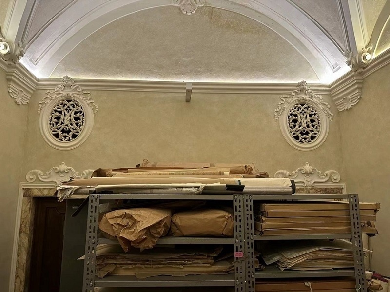 美第奇洛倫佐圖書館保存古籍。中藝國際供圖