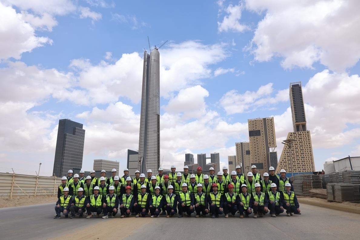 埃及新首都CBD標(biāo)志塔項(xiàng)目青年工程師團(tuán)隊(duì)。 受訪者供圖
