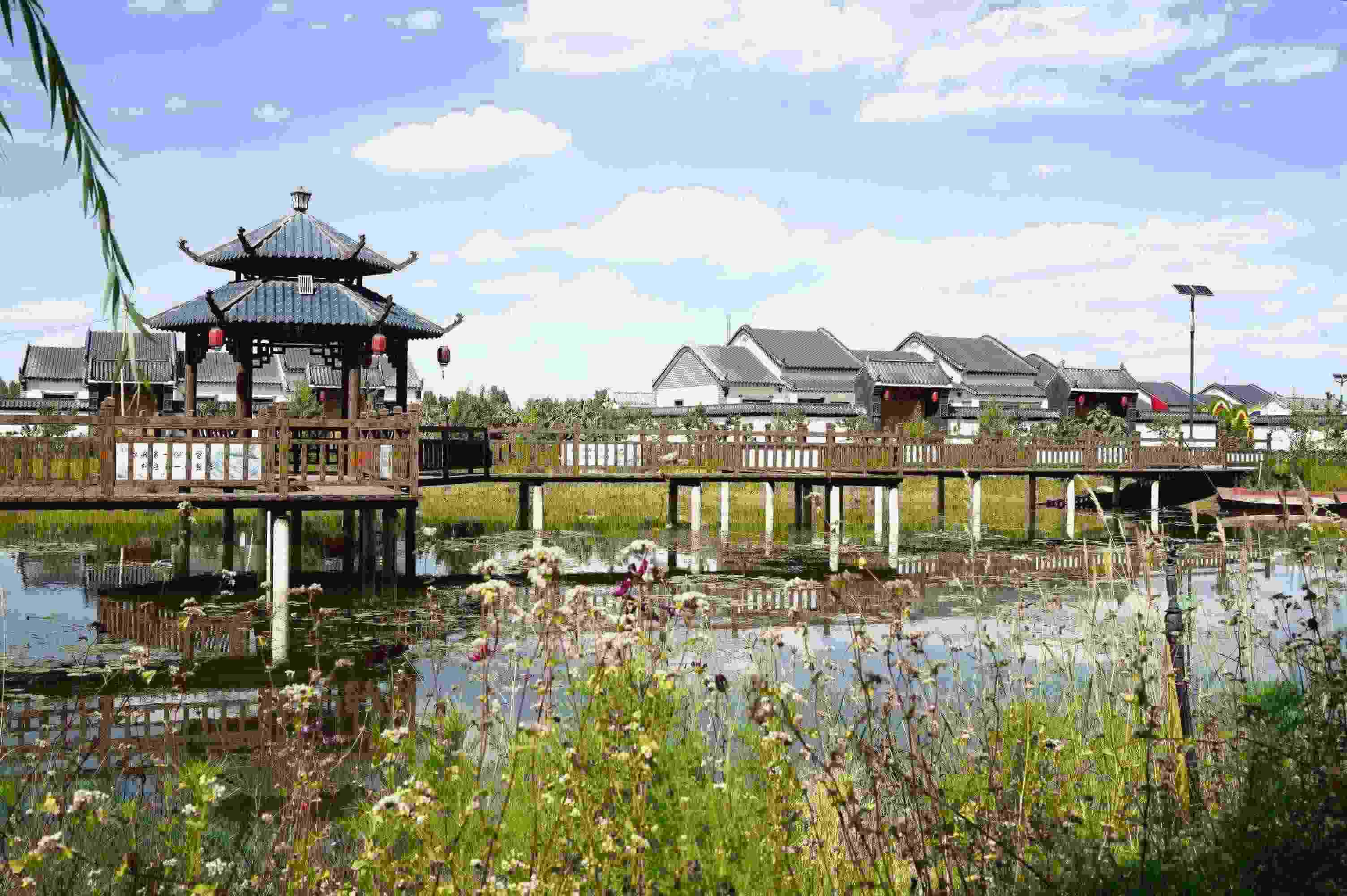 黃家堡村，筑夢新居。張文博攝