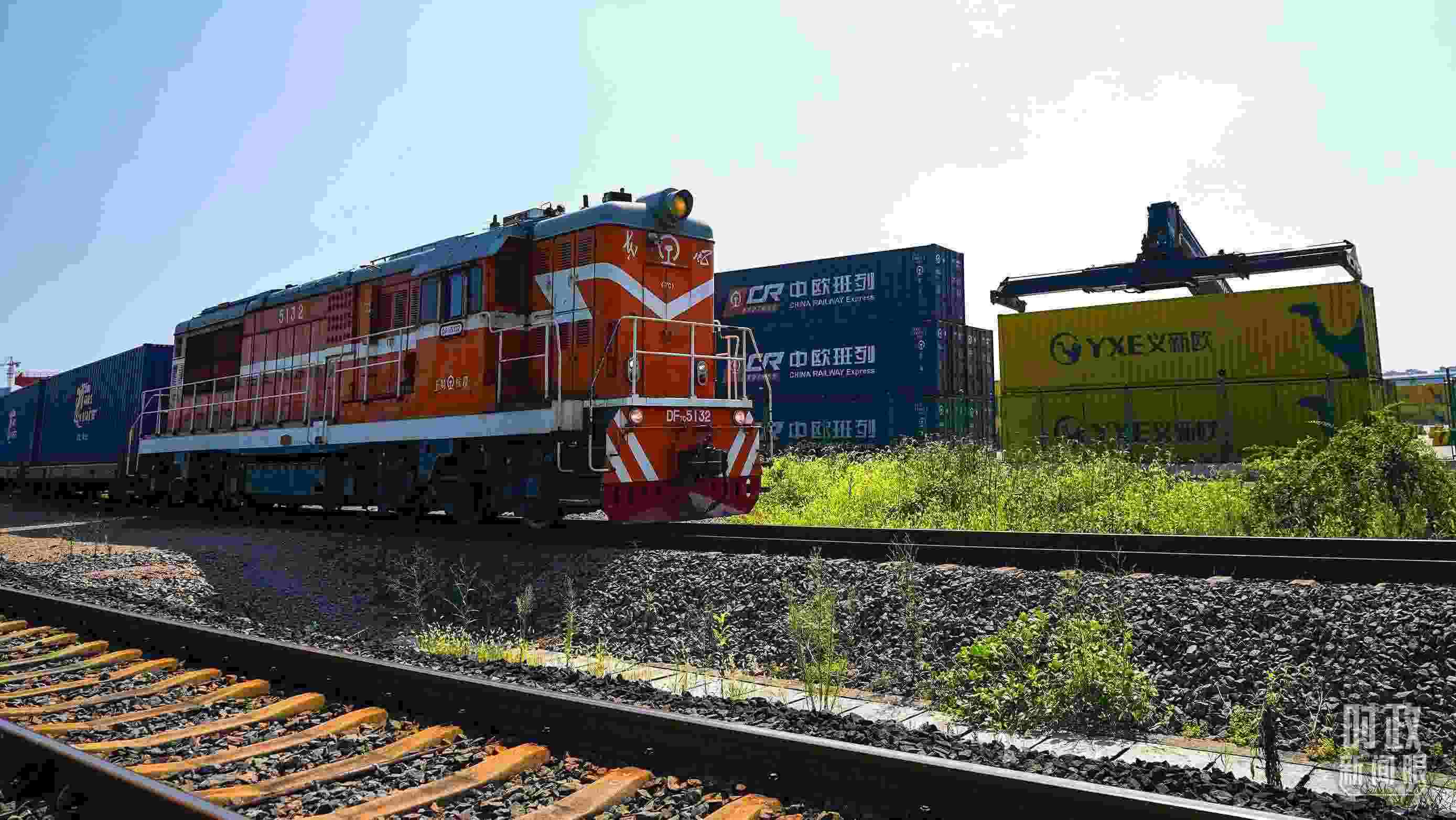 △“義新歐”中歐班列。（總臺國廣記者李晉拍攝）