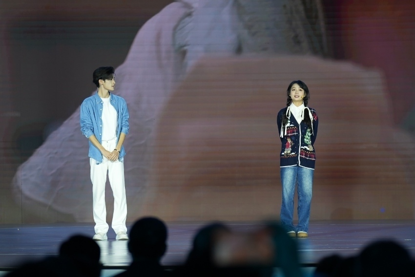 煎餅果仔（演員張家?。?、夏天妹妹（演員楊茜云）