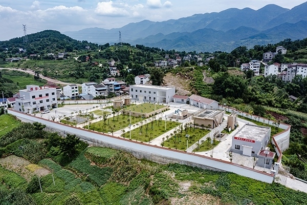 建成后的西沱鎮(zhèn)水廠。受訪者供圖