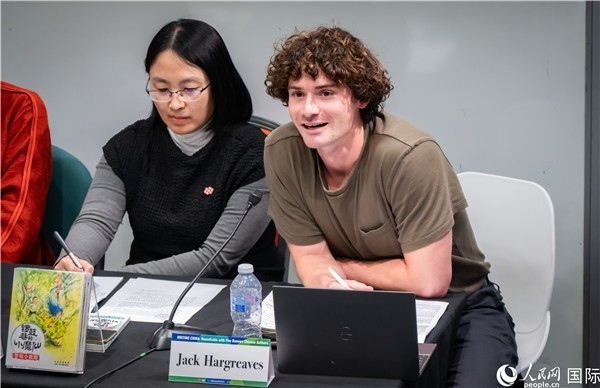 4、英國漢學家沈如風對中國文學譯作的未來充滿期待。郭錦標攝