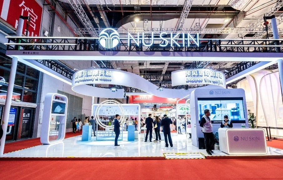 如新展臺。人民網(wǎng)記者 許維娜攝