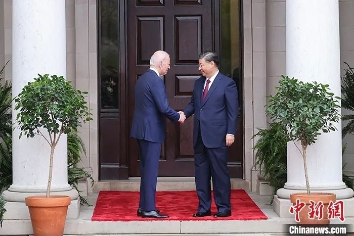 當(dāng)?shù)貢r(shí)間11月15日，中國(guó)國(guó)家主席習(xí)近平在美國(guó)舊金山斐洛里莊園同美國(guó)總統(tǒng)拜登舉行中美元首會(huì)晤。中新社記者 盛佳鵬 攝