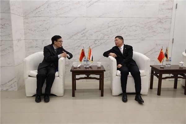 李永明同埃及趙劉慶公參會談交流。主辦方供圖