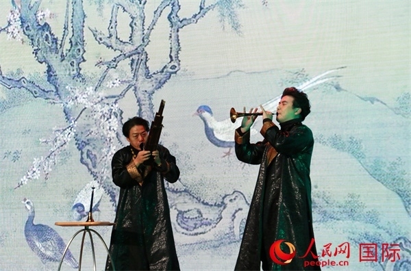 嗩吶表演《百鳥朝鳳》。人民網(wǎng) 許可攝