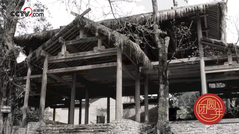 △ 云南省騰沖市清水鄉(xiāng)三家村的司莫拉佤族村曾經(jīng)是貧困村，隨著國家脫貧攻堅、鄉(xiāng)村振興的推進(jìn)，這個小村寨舊貌換新顏，變成了名副其實的美麗鄉(xiāng)村。