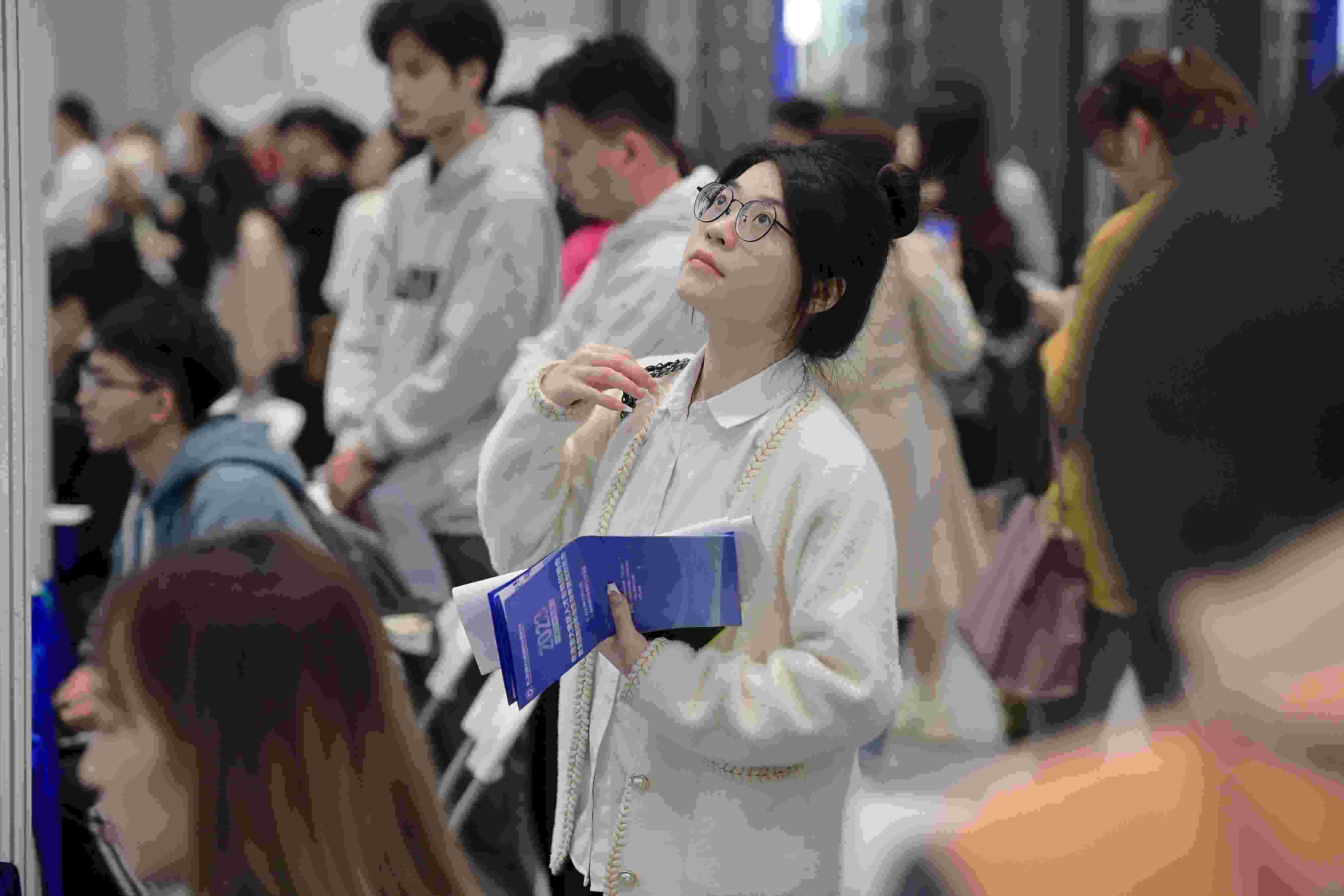  2023年11月22日，2023年粵港澳大灣區(qū)人才專場招聘會暨第27屆全國高校畢業(yè)生秋季就業(yè)雙選會在深圳國際會展中心舉辦。