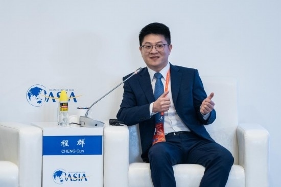 3月27日，猿輔導(dǎo)集團(tuán)副總裁、人工智能研究院院長(zhǎng)程群在分論壇上發(fā)言。新華社記者 曹夢(mèng)瑤 攝