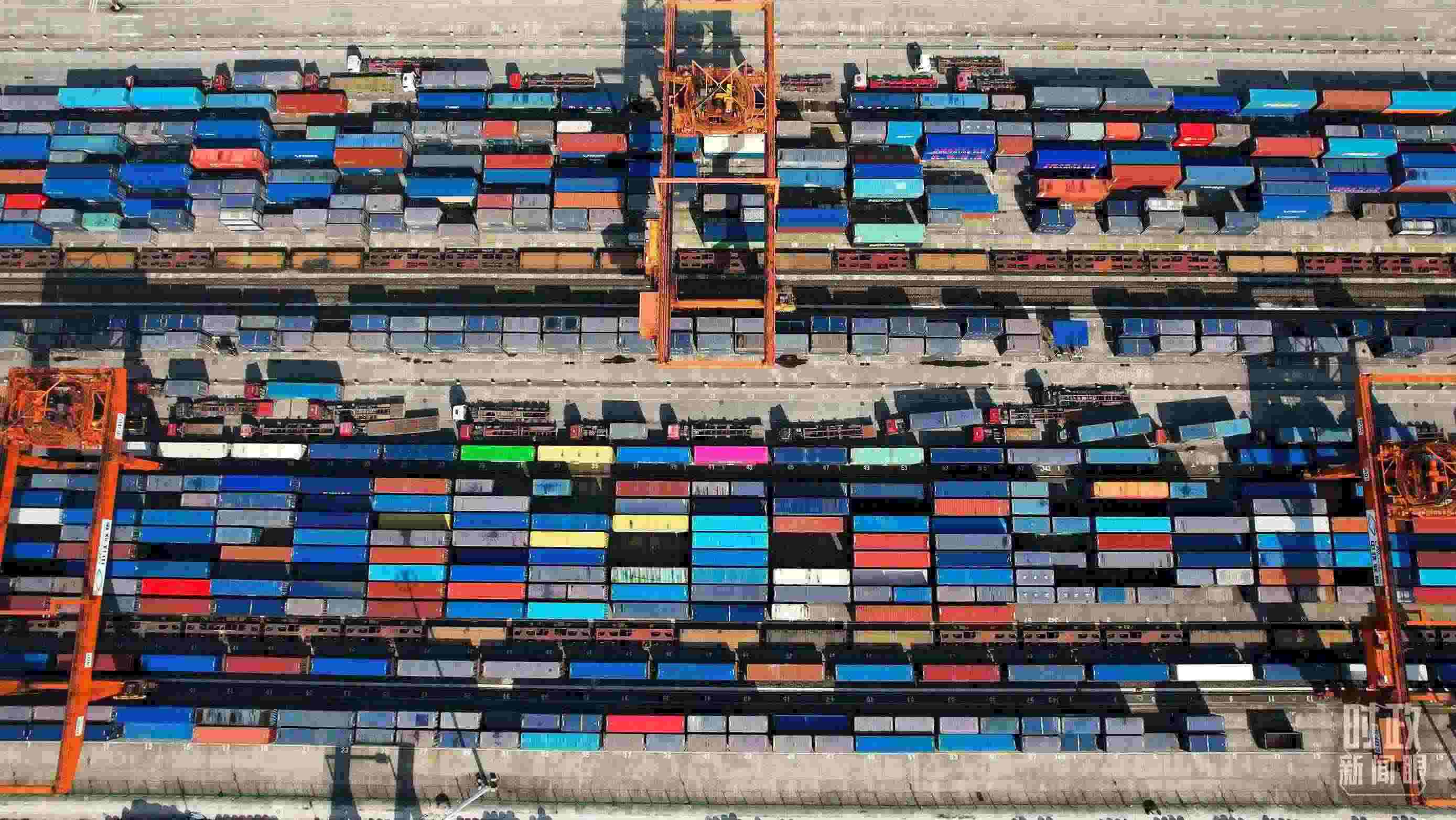 △重慶國際物流樞紐園區(qū)。（總臺(tái)央視記者范凱拍攝）