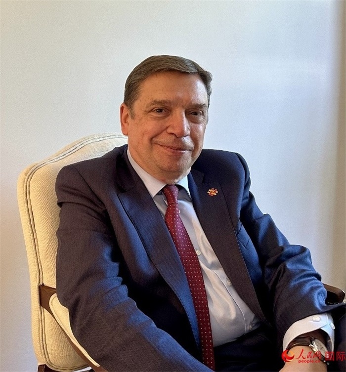 西班牙農(nóng)業(yè)、漁業(yè)和食品大臣普拉納斯接受人民網(wǎng)專訪。人民網(wǎng)記者 周雨攝