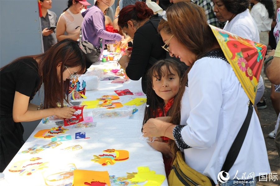 活動(dòng)現(xiàn)場(chǎng)。人民網(wǎng) 埃內(nèi)斯托·多明戈斯攝