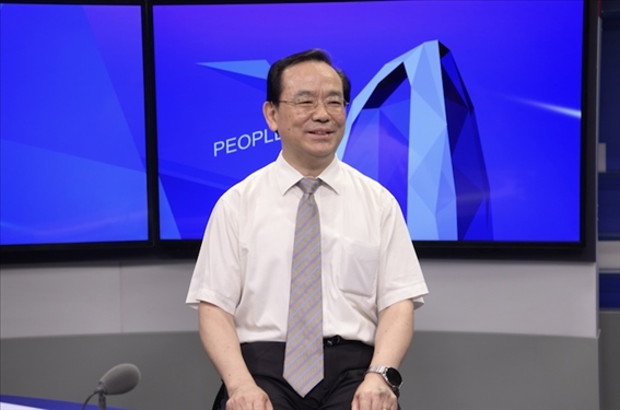 中國人民大學(xué)法學(xué)院教授、博士生導(dǎo)師楊建順。人民網(wǎng)記者 王曉嘯攝