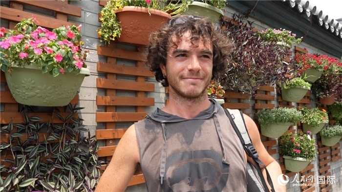 圖為意大利籍游客盧卡·拉·萬科（Luca La Vanco）。人民網(wǎng)記者 吳超嵐攝