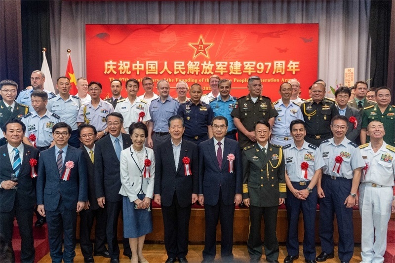 到場(chǎng)嘉賓合影。中國駐日本大使館供圖