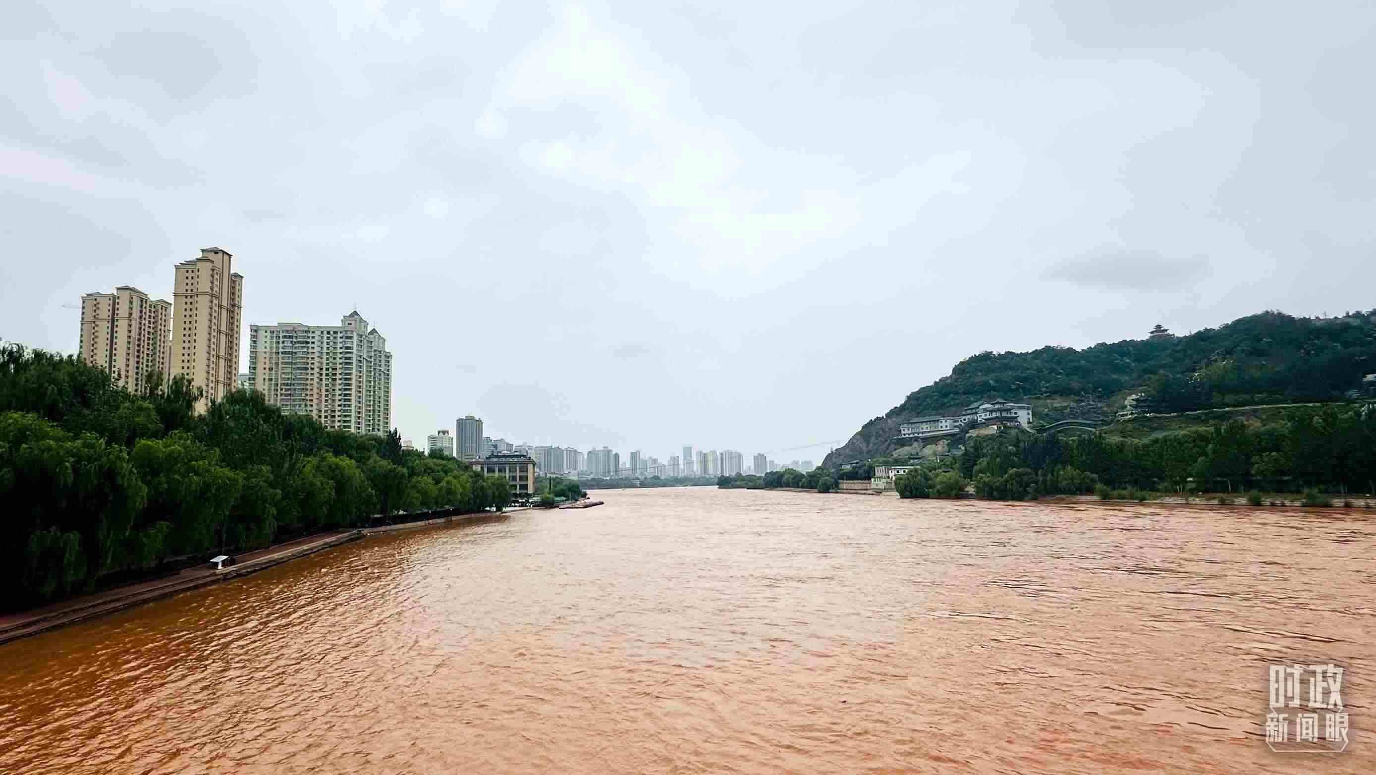 △黃河蘭州段。（總臺(tái)央視記者范一鳴拍攝）