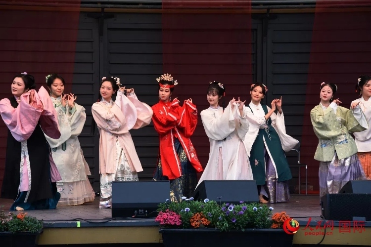 中國舞《紅樓夢》。人民網(wǎng)記者 殷淼攝