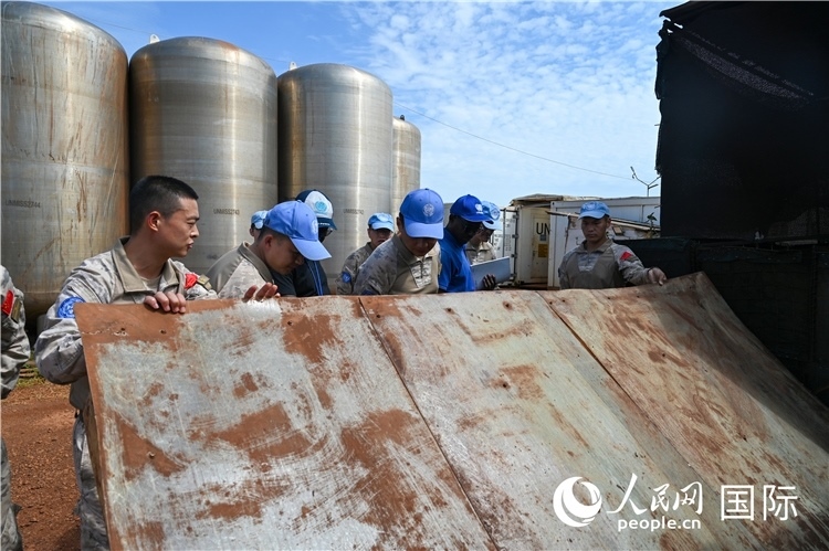 圖3 查看污水處理系統(tǒng)。謝坤攝