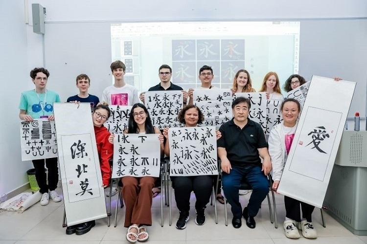 深北莫舉行文化交流活動。深北莫供圖