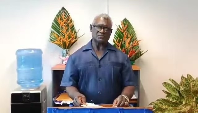 所羅門群島前總理、現(xiàn)任財政與國庫部長梅納西·索加瓦雷以視頻形式向論壇致辭（主辦方供圖）