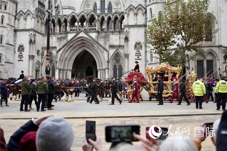 2024倫敦金融城市長就職巡游現(xiàn)場。吳若鳴攝