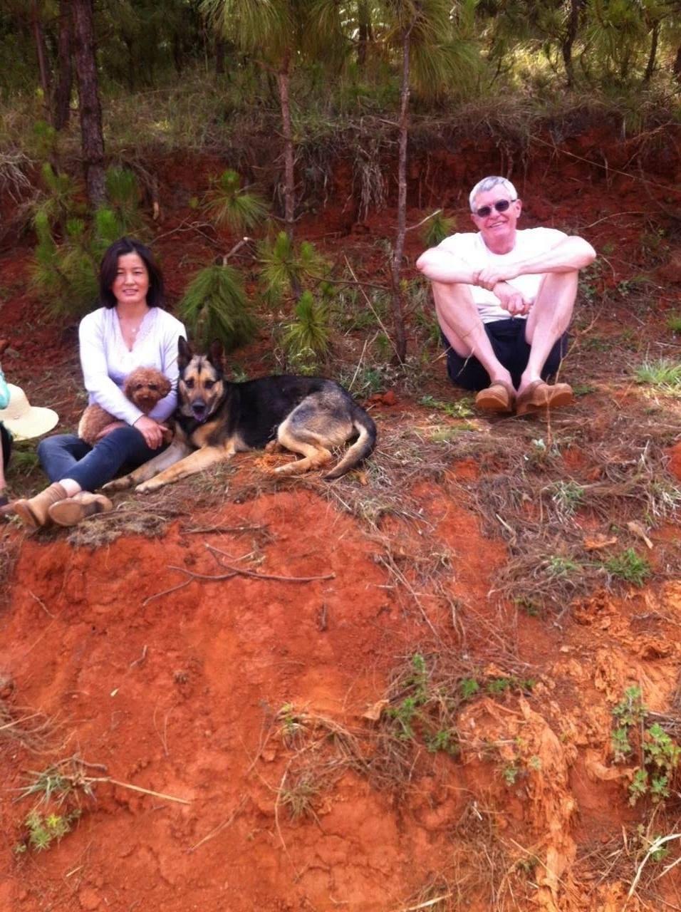 奈斯和妻子在云南東川打造了一個名叫“卡比杉”的農(nóng)場。