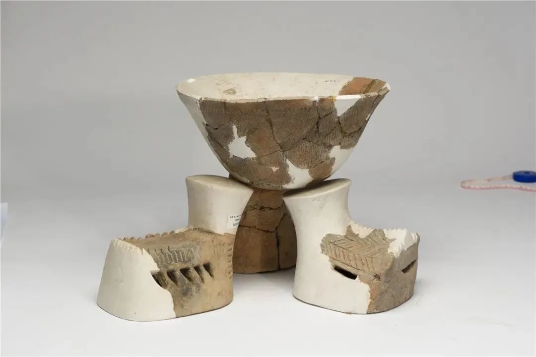 陶缽支座組合。國博供圖