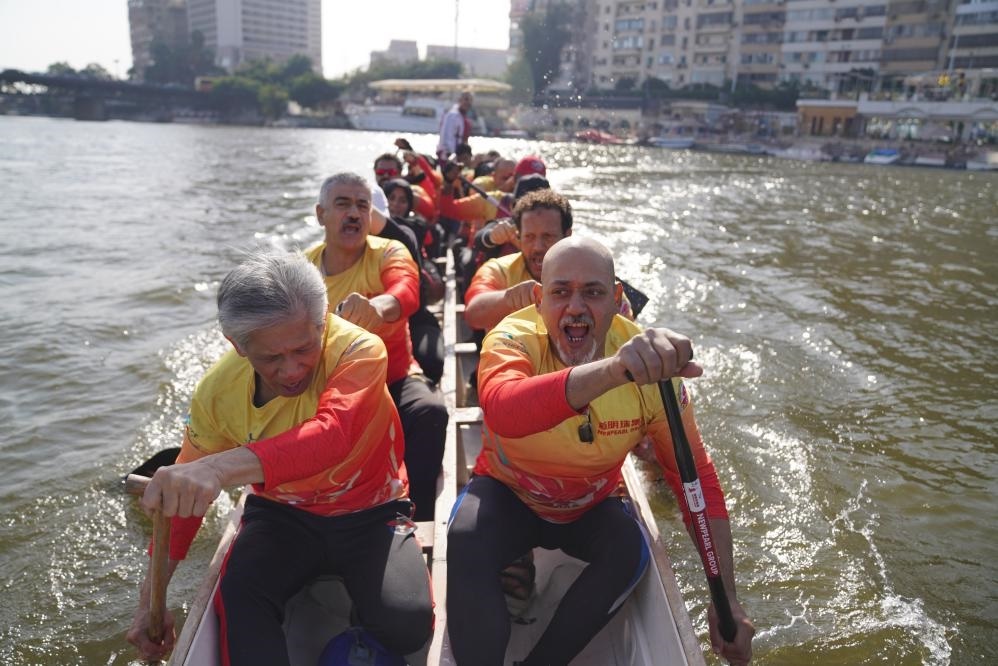 活動(dòng)現(xiàn)場(chǎng)龍舟競(jìng)技，共慶春節(jié)。開羅中國(guó)文化中心供圖