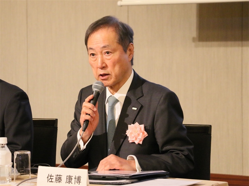 日中投資促進(jìn)機(jī)構(gòu)會(huì)長(zhǎng)佐藤康博致辭。人民網(wǎng) 許可攝