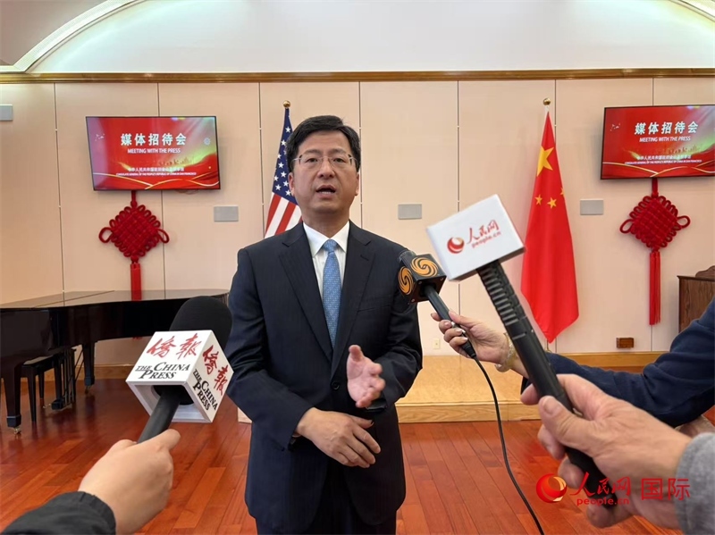 張建敏接受人民網(wǎng)等媒體記者采訪。人民網(wǎng) 鄧圩攝