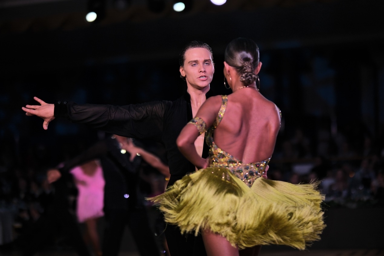 第七屆“克里姆林宮杯”國標(biāo)舞錦標(biāo)賽現(xiàn)場。于子恒攝