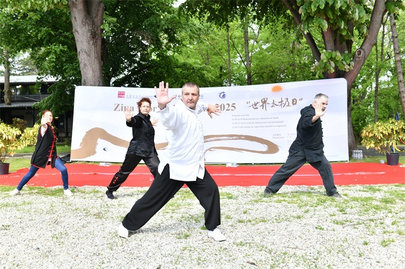 活動(dòng)現(xiàn)場(chǎng)。傅永山攝影。