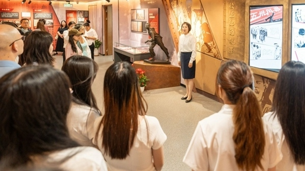 思政課現(xiàn)場。東華大學(xué)供圖