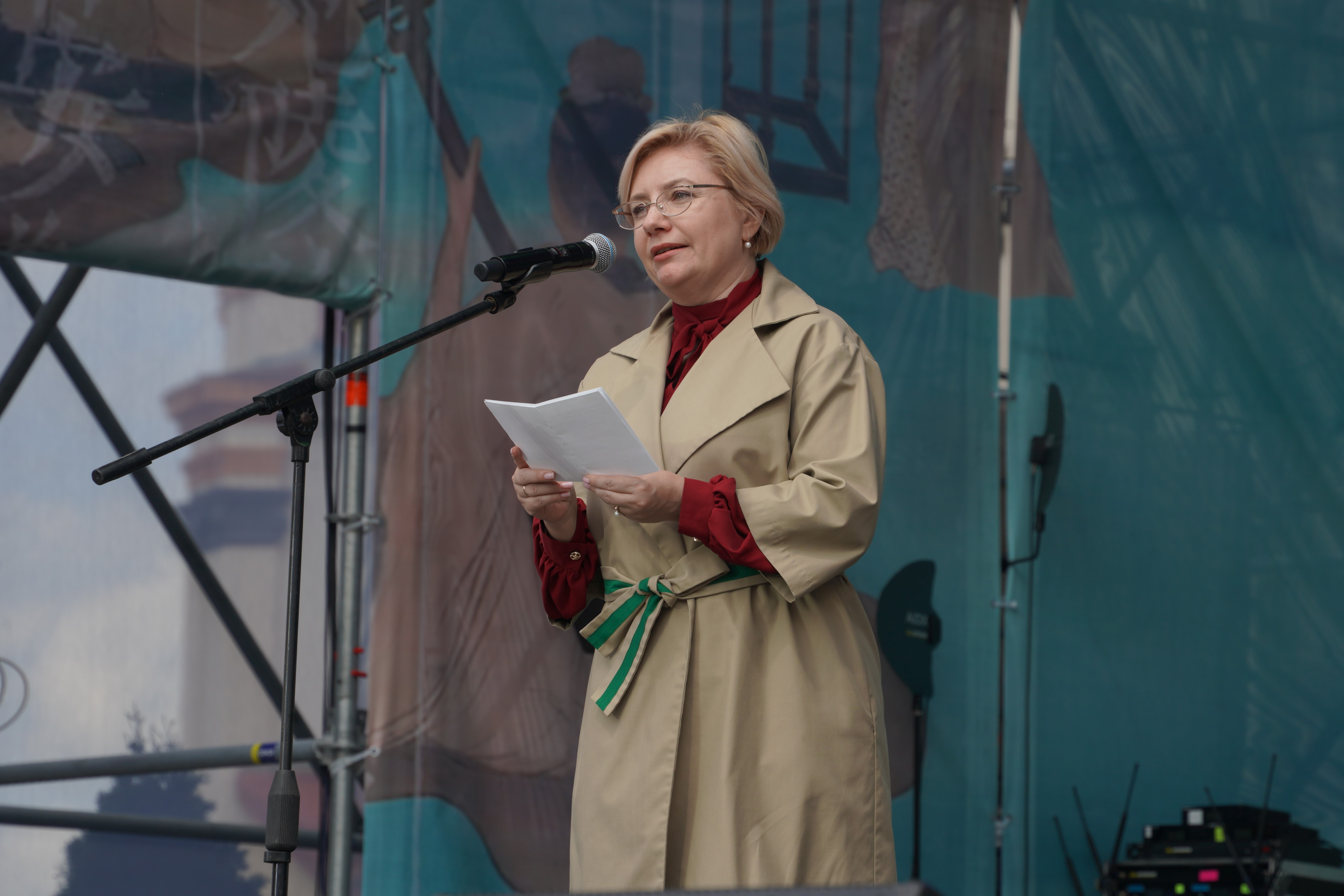 拉扎列維奇在活動(dòng)開(kāi)幕式上發(fā)表致辭。中國(guó)駐白俄羅斯大使館供圖