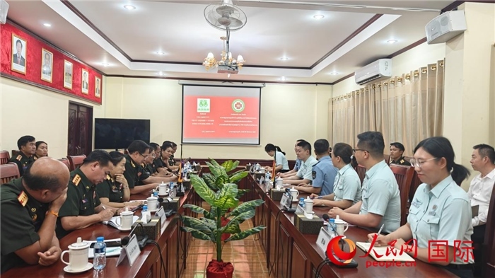 中國第十三批援助老撾人民軍醫(yī)療專家組在萬象舉行見面會(huì)。第十三批援助老撾人民軍醫(yī)療專家組供圖